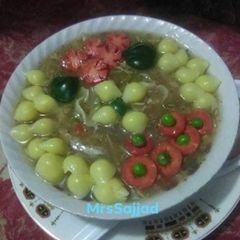 A picture of Chicken Vegetables Macroni Soup.