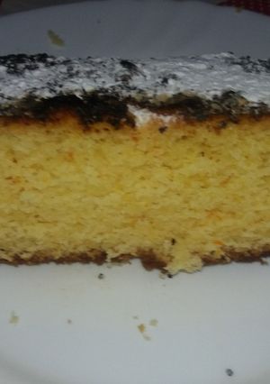Una foto de Bizcocho con zumo de naranja