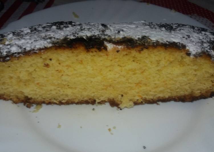 Bizcocho con zumo de naranja