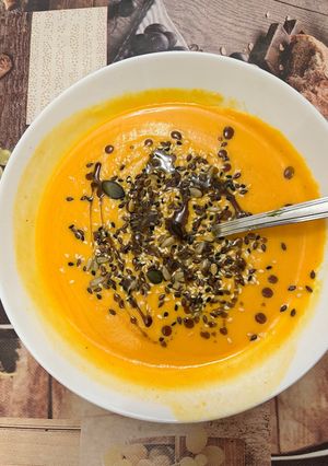 Pikáns sütőtök krémleves recept fotója