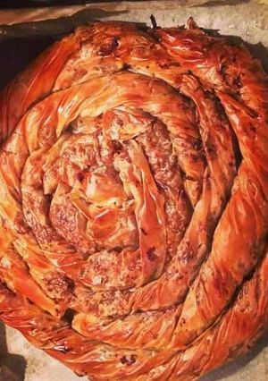 Φωτογραφία της συνταγής Γλυκειά κολοκυθόπιτα με σταφίδα και καρύδια