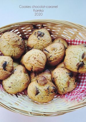 Une photo de COOKIES CHOCOLAT-CARAMEL