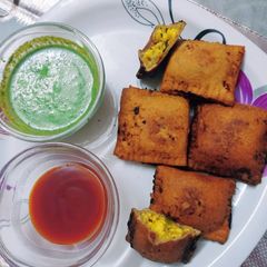 A picture of Masala pockets.