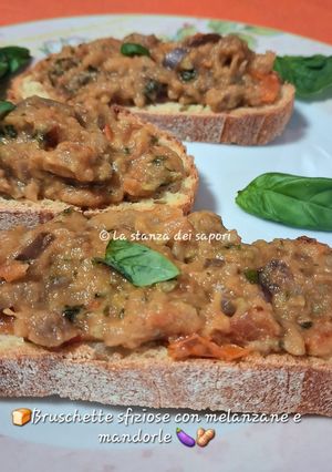 Foto di 🍞Bruschette Sfiziose con Melanzane e Mandorle 🍆🥜