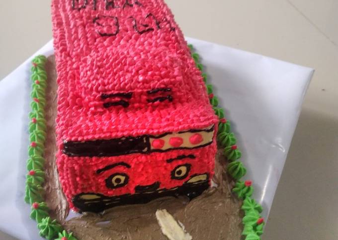 Cake ultah little bus - cookandrecipe.com