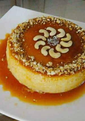 A picture of Flan pudding.
