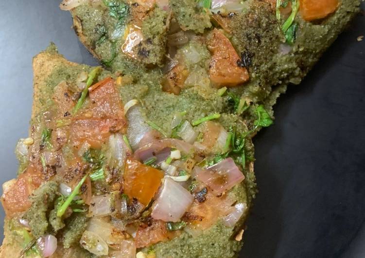 Steps to Make Super Quick Homemade Palak Rava toast