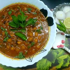A picture of Methi Chole Masala.