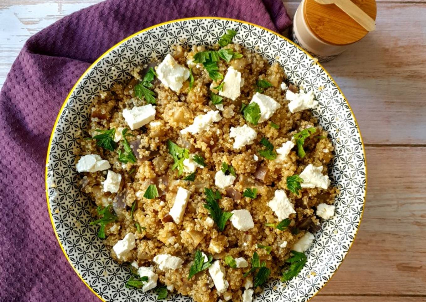 Simple Way to Prepare Super Quick Homemade Salade de quinoa, aubergines et feta