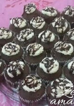 A picture of Chocolate Cupcakes.