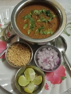 चटपटे हरे मूंग (chatpate hare moong recipe in hindi) रेसिपी मुख्य फोटो