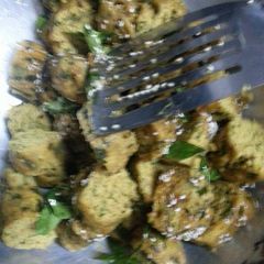A picture of Methi Muthiya.