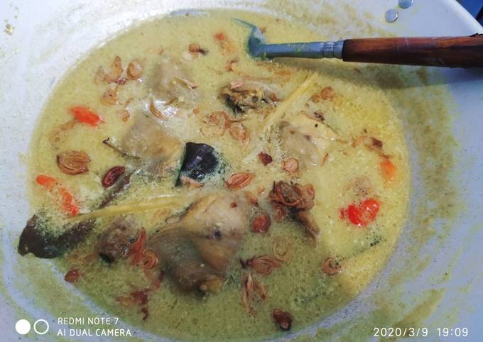 Opor Ayam sederhana