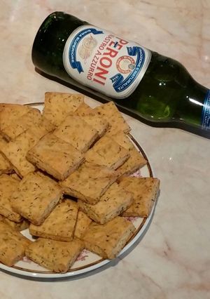 Vendégváró sós-kapros kocka recept fotója