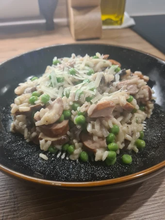 Easy Steps to Prepare Smoked sausage and parmesan risotto the Can Spoil the Tongue Delicious