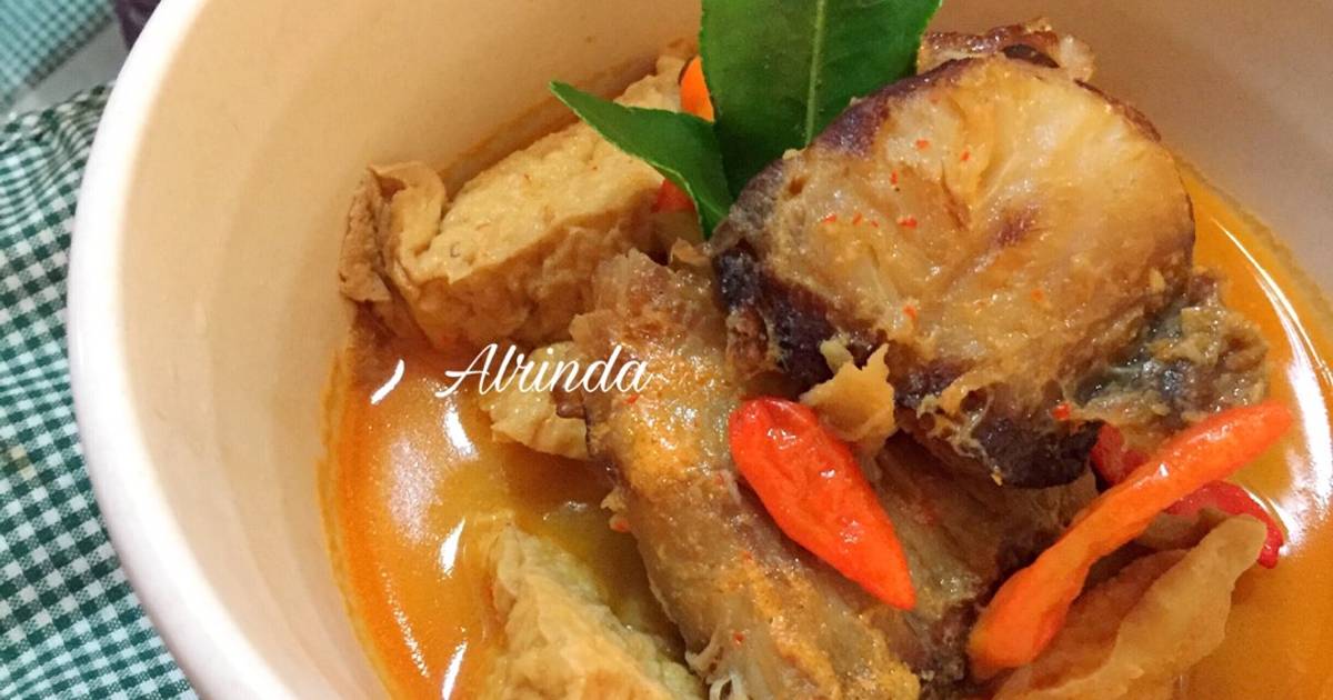 Resep Ikan Pari Ikan Asap Iwak Pe Bumbu Rujak Mangut Ikan Pari