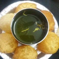 A picture of Homemade Golgappe.