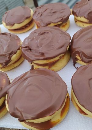 Una foto de Alfajores tipo yoyo, sin manteca