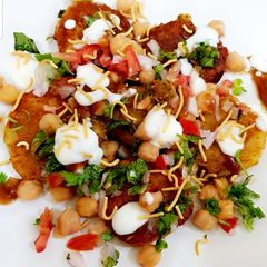 A picture of Aloo tikki chaat.