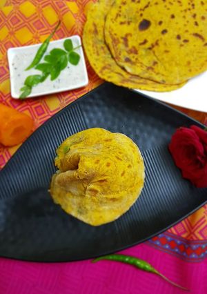 A picture of Carrot Aloo Paratha.