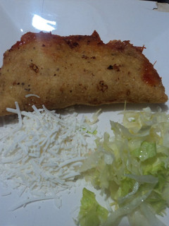Una foto de Quesadilla de maíz rancheras rellena de pavo deshebrado las Correa