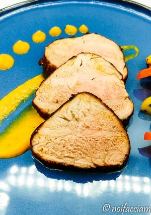 Foto di Filetto di maiale speziato al forno con peperoni