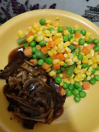 Langkah Mudah untuk Membikin Resep Steak sapi lada hitam tanpa minyak (untuk diet) yang Enak Banget Anti Ribet, Bikin Ngiler