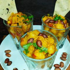 A picture of Bread Poha shots.