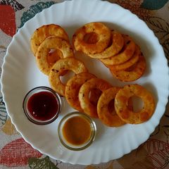 A picture of Potato rings.