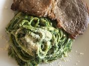 Una foto de pasta de avellanas