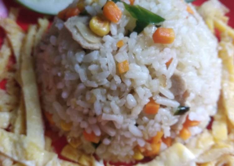 Nasi goreng pelangi