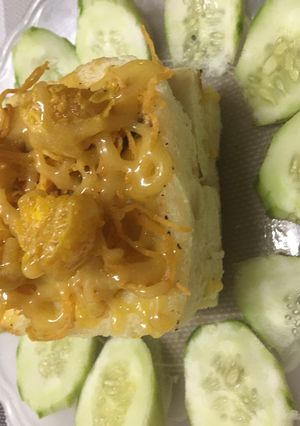 Hình của món Bánh mì trứng muối.