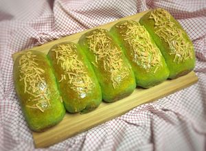 Foto resep Pandan Cheese Bread / Roti Pandan Keju Keto | Ketobetic #keto #ketopad #ketofy #ketofastosis