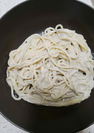 Una foto de Spaghettis con salsa de champiñones