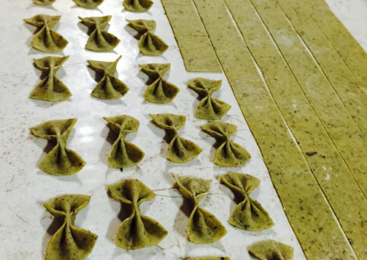 Eggless Basil and Chia Farfalle Home made