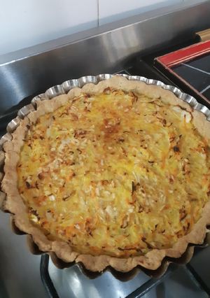 Una foto de Tarta de repollo y zanahorias