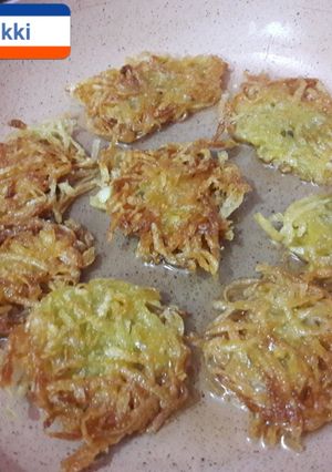 व्रत वाली आलू लच्छा टिक्की (Vrat wali aloo lachha tikki recipe in hindi) रेसिपी मुख्य फोटो