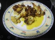 Una foto de coliflor airfryer