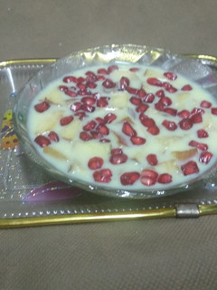 ફ્રૂટ કસ્ટર્ડ (Fruit Custard Recipe In Gujarati) રેસીપી મુખ્ય ફોટો