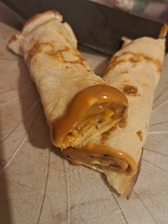 Una foto de Panqueques con dulce de leche 💖🤤