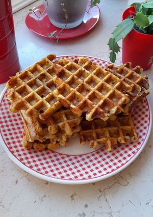 A picture of Savoury waffles.
