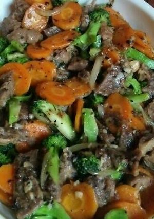 Foto resep Brokoli cah sapi lada hitam