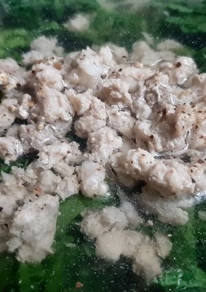 Hình của món Canh rau tần ô nấu thịt băm.
