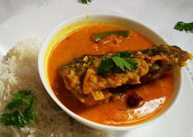 My Favorite Murighonto (Fish head curry with lentil)