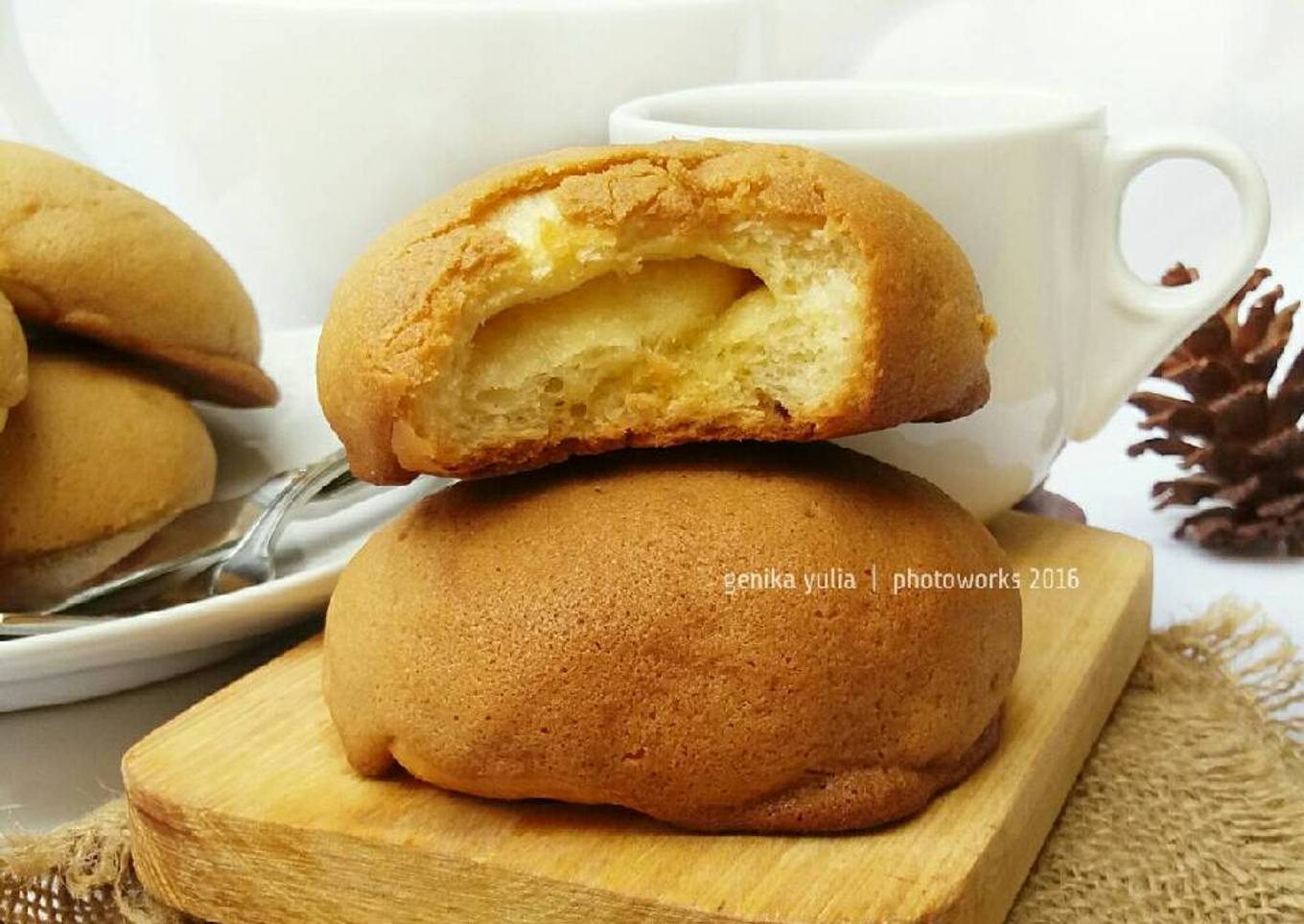 Mexican bun / Roti Boy