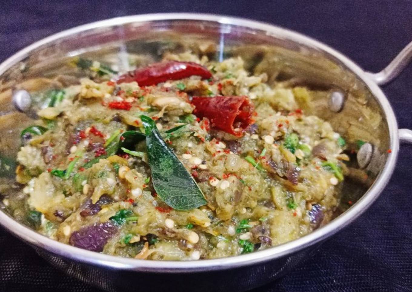 Less oil Green Masala Baingan Bharta