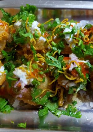 A picture of Dahi Puri Chaat.