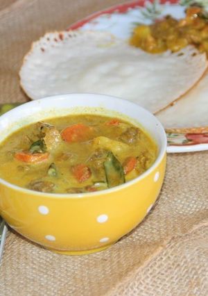 A picture of Mangalorean Catholic Style Mutton Stew.
