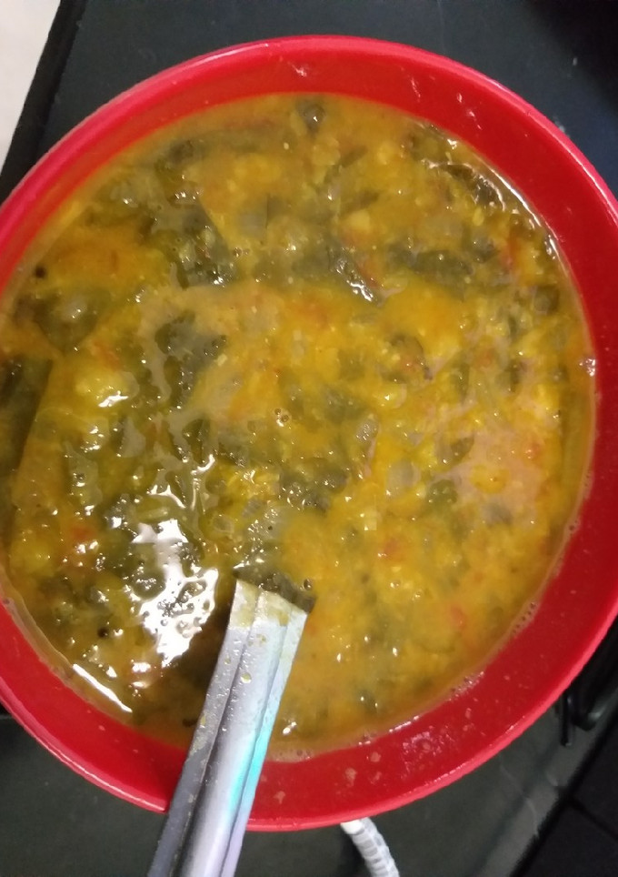 A picture of Spinach dal.