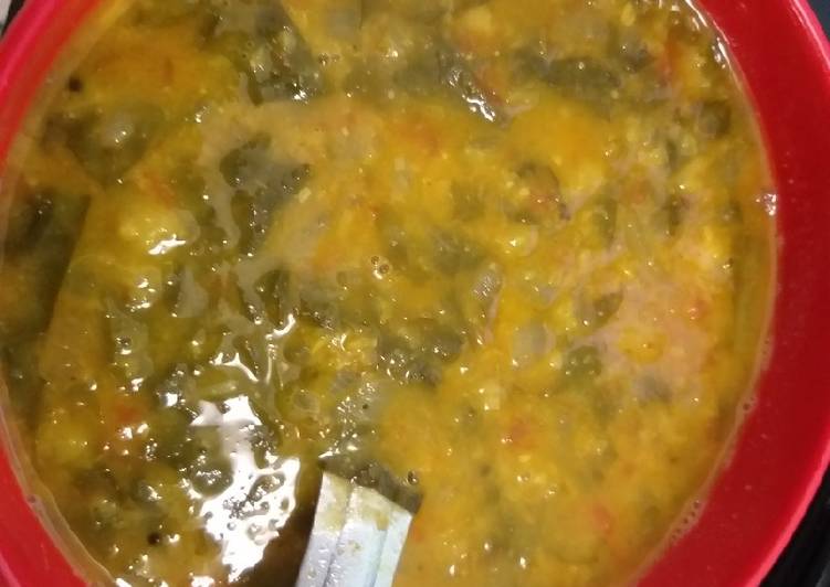 Simple Way to Prepare Quick Spinach dal